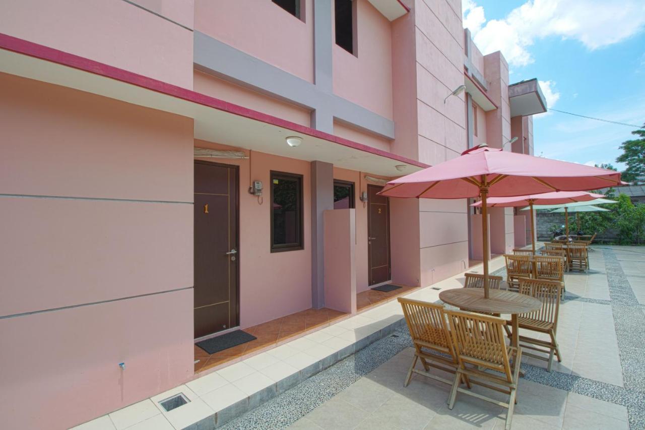 การานา เฮาส์ ชาเรียะห์ Hotel Melati ภายนอก รูปภาพ